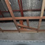 как крепить панели пвх на потолок