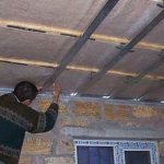 как правильно сделать пароизоляцию потолка