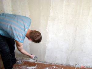 Подготовка помещения под обшивку стен ПВХ панелями