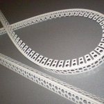 Puttying internal corners of drywall on a metal corner