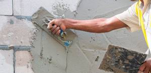 Штукатурка – недорогой и эффективный способ защитить стены из газобетона