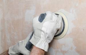 вариант применения шлифовки стен в ремонте дома